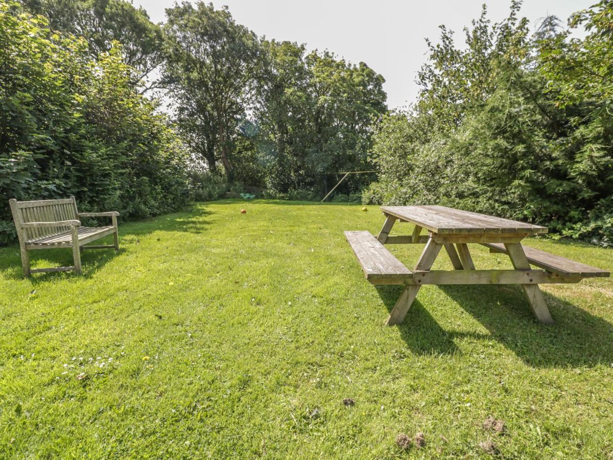 Garras Barn Villa Truro Exterior photo